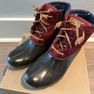 SPERRY Saltwater Quilted Duck Boots